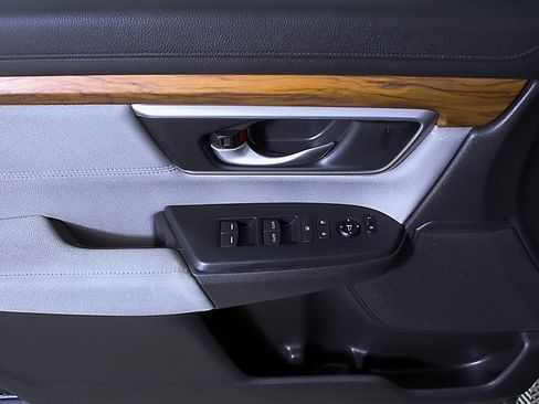 Used 2020 Honda CR-V EX image 17