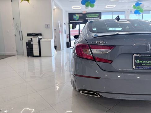Used 2022 Honda Accord Sport image 13