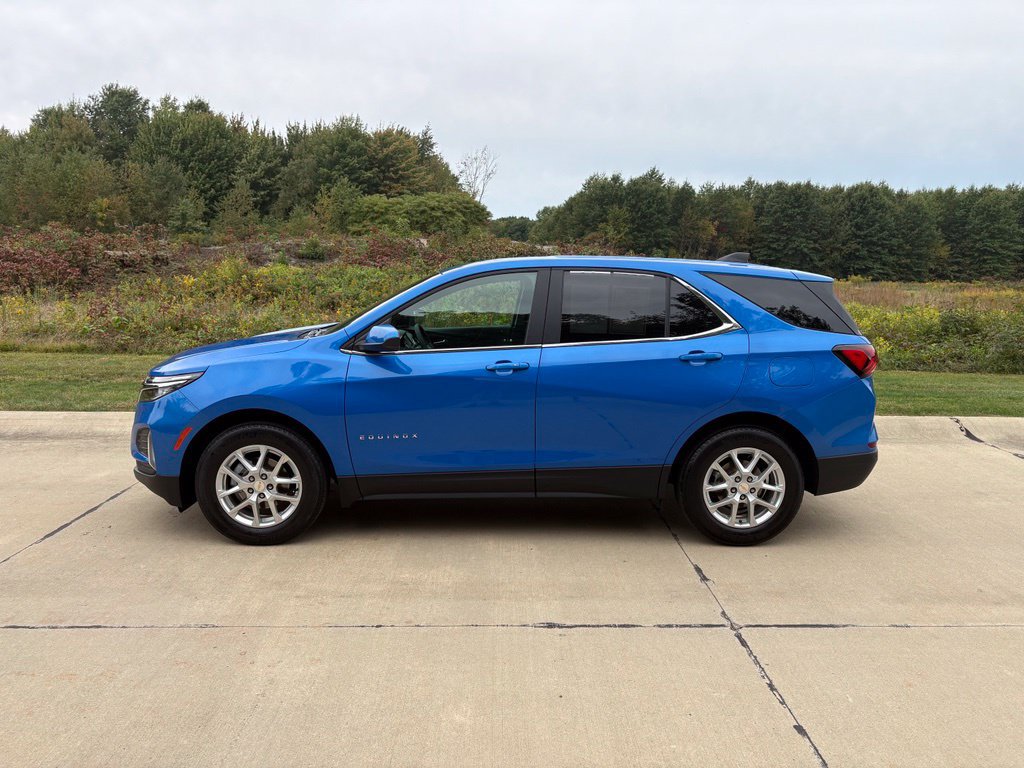 Used 2024 Chevrolet Equinox LT w/ LPO, Floor Liner Package FWD image 6