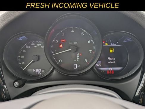 Used 2024 Porsche Macan image 21