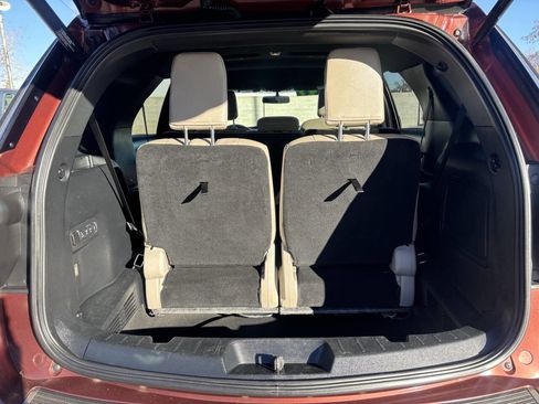 Used 2018 Ford Explorer Limited image 25