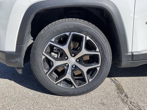 Used 2024 Jeep Compass Limited image 14