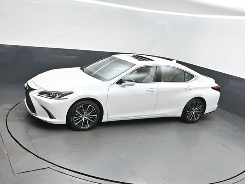 New 2025 Lexus ES 350 w/ Premium Package image 31