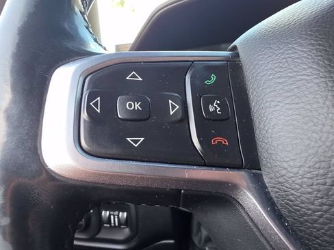 Used 2019 RAM 1500 Big Horn RWD image 15