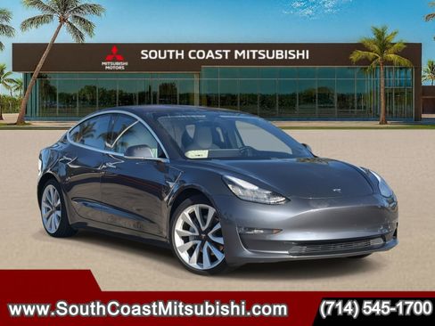 Used 2018 Tesla Model 3 Long Range image 1