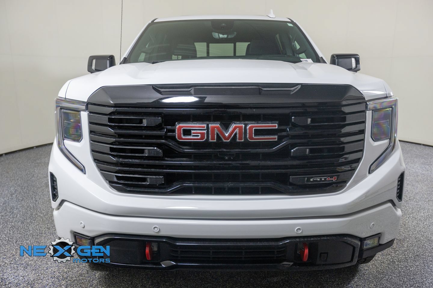 Used 2024 GMC Sierra 1500 AT4 w/ Technology Package AWD/4WD image 48