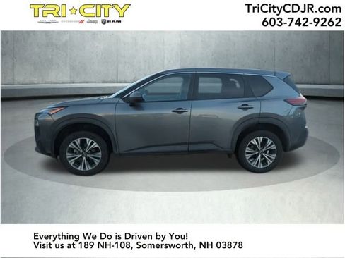 Used 2023 Nissan Rogue SV image 4