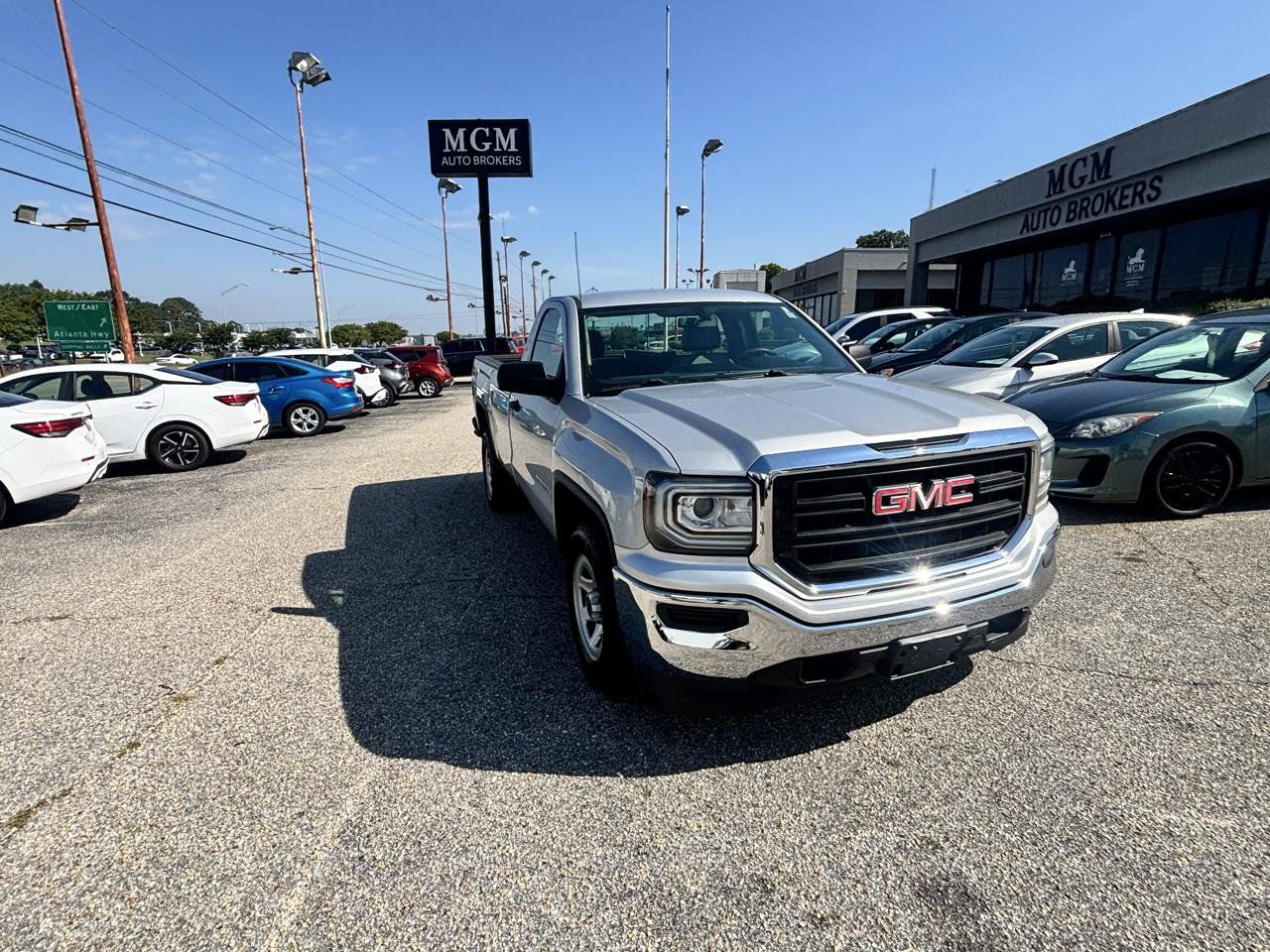 Used 2018 GMC Sierra 1500 2WD Regular Cab image 43