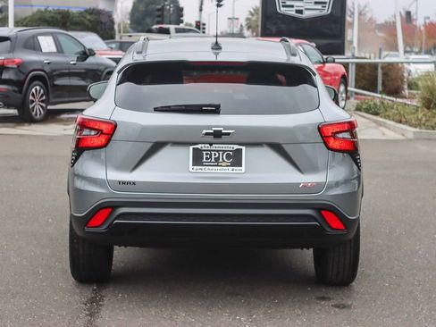 New 2026 Chevrolet Trax RS image 3