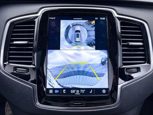Used 2024 Volvo XC90 B6 Plus w/ Protection Package Premier image 8