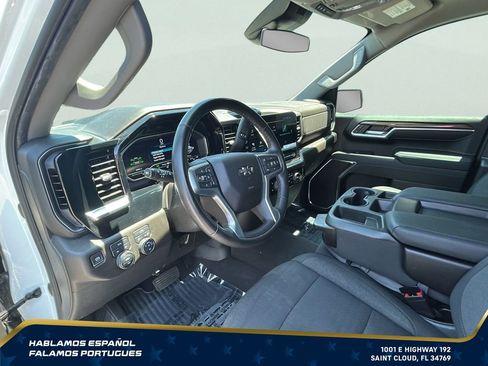 Used 2023 Chevrolet Silverado 1500 RST AWD/4WD image 16