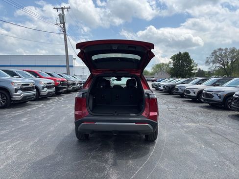 New 2026 Chevrolet Equinox LT w/ Convenience Package II FWD image 6