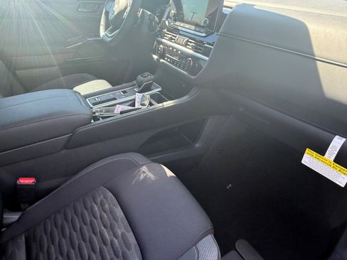 New 2025 Nissan Pathfinder SV w/ Cargo Package image 11