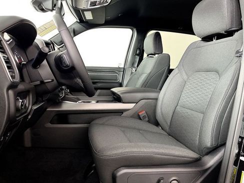 New 2026 RAM 1500 4x4 Crew Cab image 12