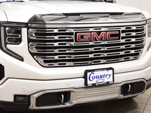 Used 2024 GMC Sierra 1500 Denali w/ Denali Reserve Package AWD/4WD image 13