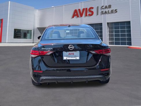 Used 2025 Nissan Sentra SV FWD image 7
