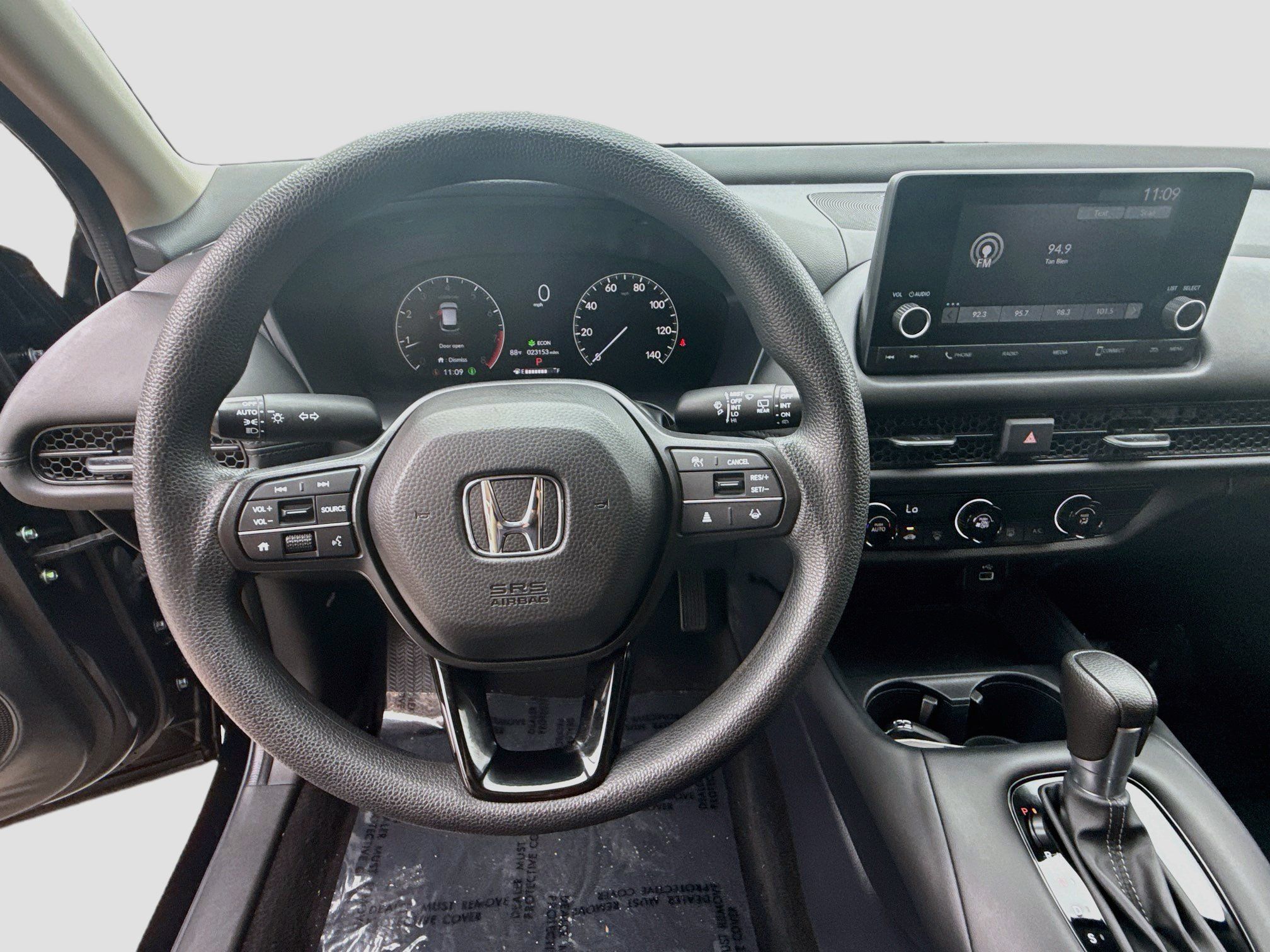 Certified 2025 Honda HR-V LX image 10