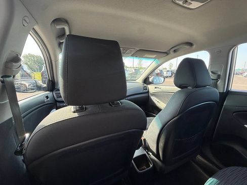 Used 2015 Hyundai Accent GS FWD image 24