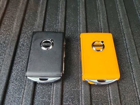 Used 2023 Volvo XC60 B5 Plus w/ Climate Package image 57