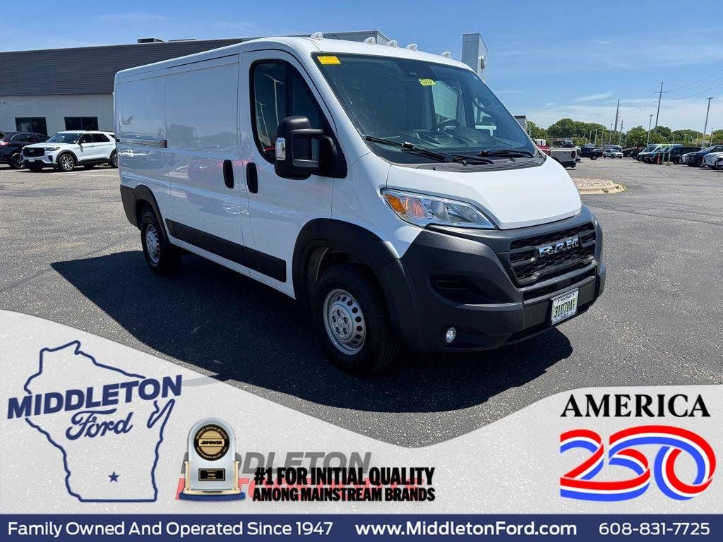 Used 2025 RAM ProMaster 2500 w/ Convenience Group FWD image 1