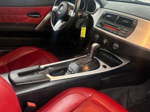 Used 2008 BMW Z4 3.0si RWD image 23