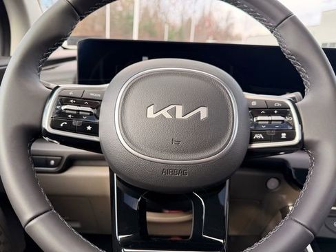 New 2026 Kia Carnival SX FWD image 18
