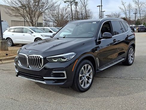 Used 2023 BMW X5 xDrive45e image 3
