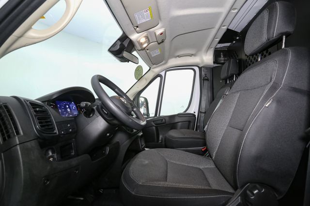 Used 2025 RAM ProMaster 2500 w/ U-Haul Equipment Group FWD image 34