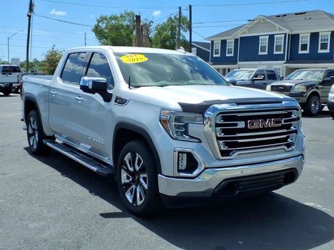 Used 2019 GMC Sierra 1500 SLT w/ SLT Premium Plus Package AWD/4WD image 7