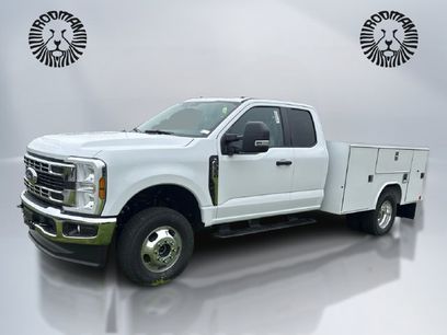 New 2026 Ford F350 XL w/ XL Chrome Package