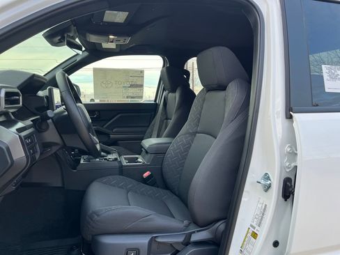 New 2026 Toyota Tacoma SR5 image 10