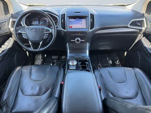 Used 2019 Ford Edge Titanium w/ Equipment Group 301A image 10
