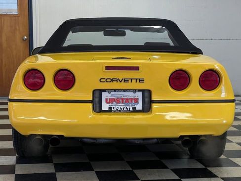 Used 1986 Chevrolet Corvette Convertible image 15