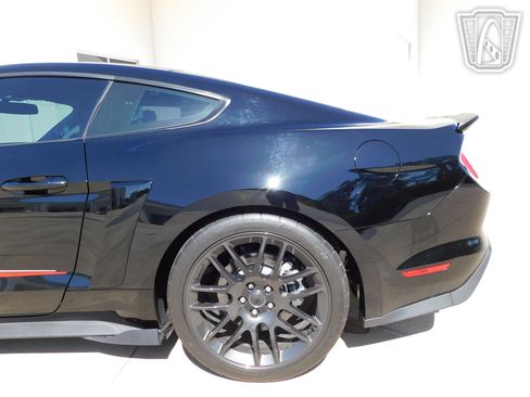 Used 2017 Ford Mustang GT Premium RWD image 16