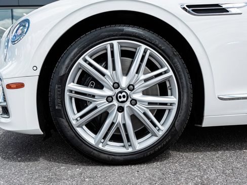 Certified 2023 Bentley Flying Spur V8 AWD/4WD image 6