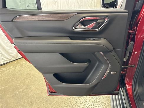 Certified 2023 Chevrolet Tahoe High Country w/ Premium Package 2 image 28