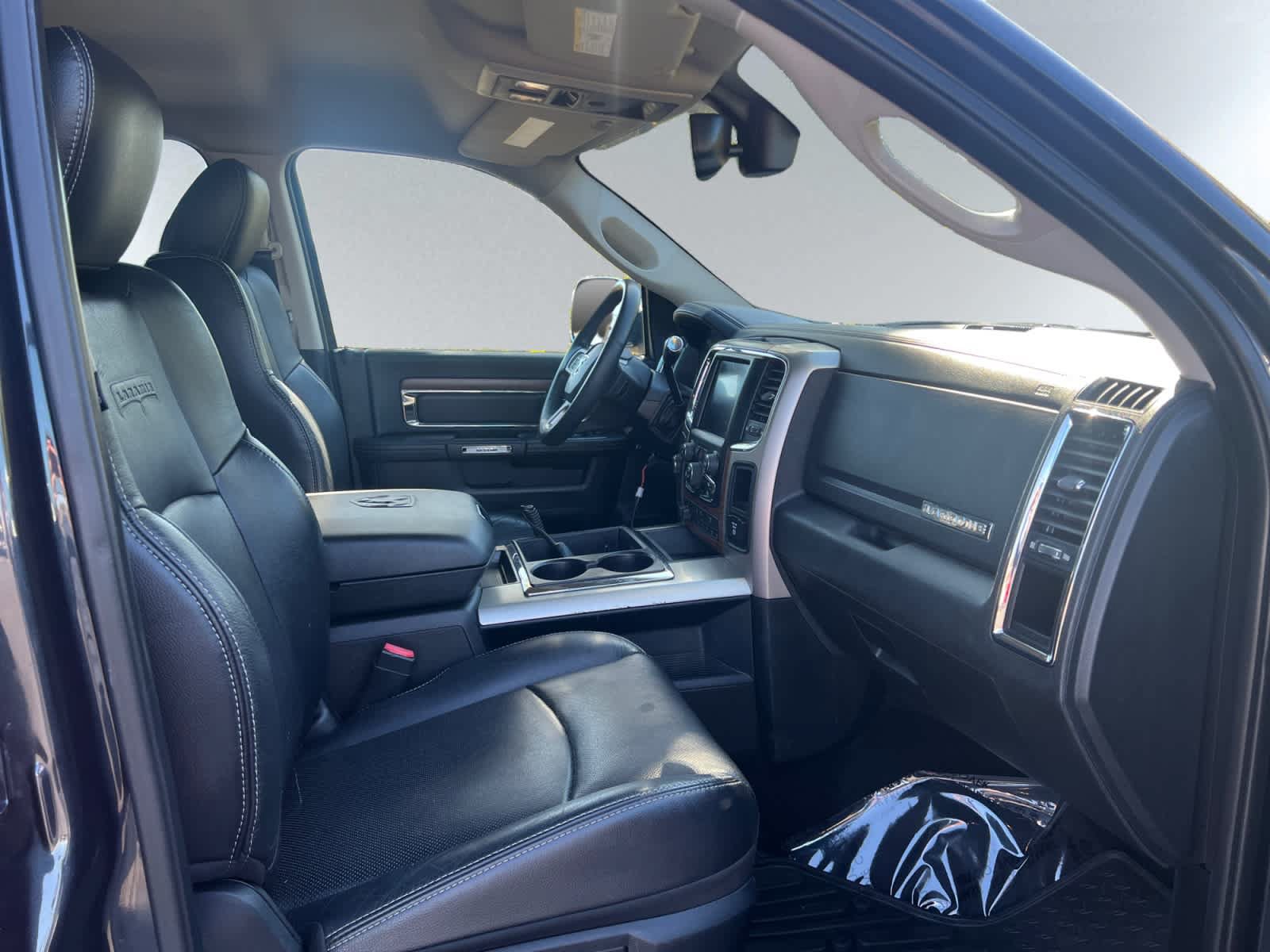 Used 2015 RAM 3500 Laramie w/ Snow Chief Group AWD/4WD image 19