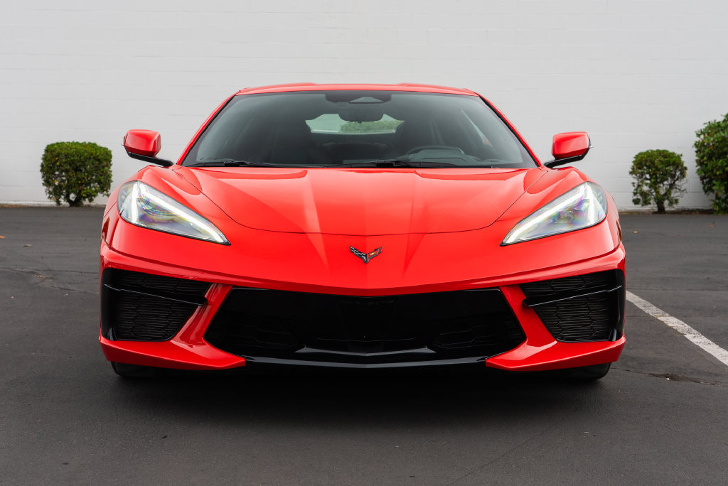 Used 2025 Chevrolet Corvette Stingray Coupe w/ 1LT RWD image 2