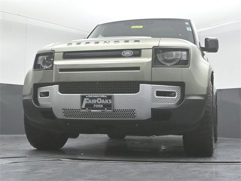 Used 2022 Land Rover Defender 110 SE image 39