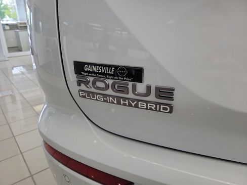 New 2026 Nissan Rogue SL AWD/4WD image 9