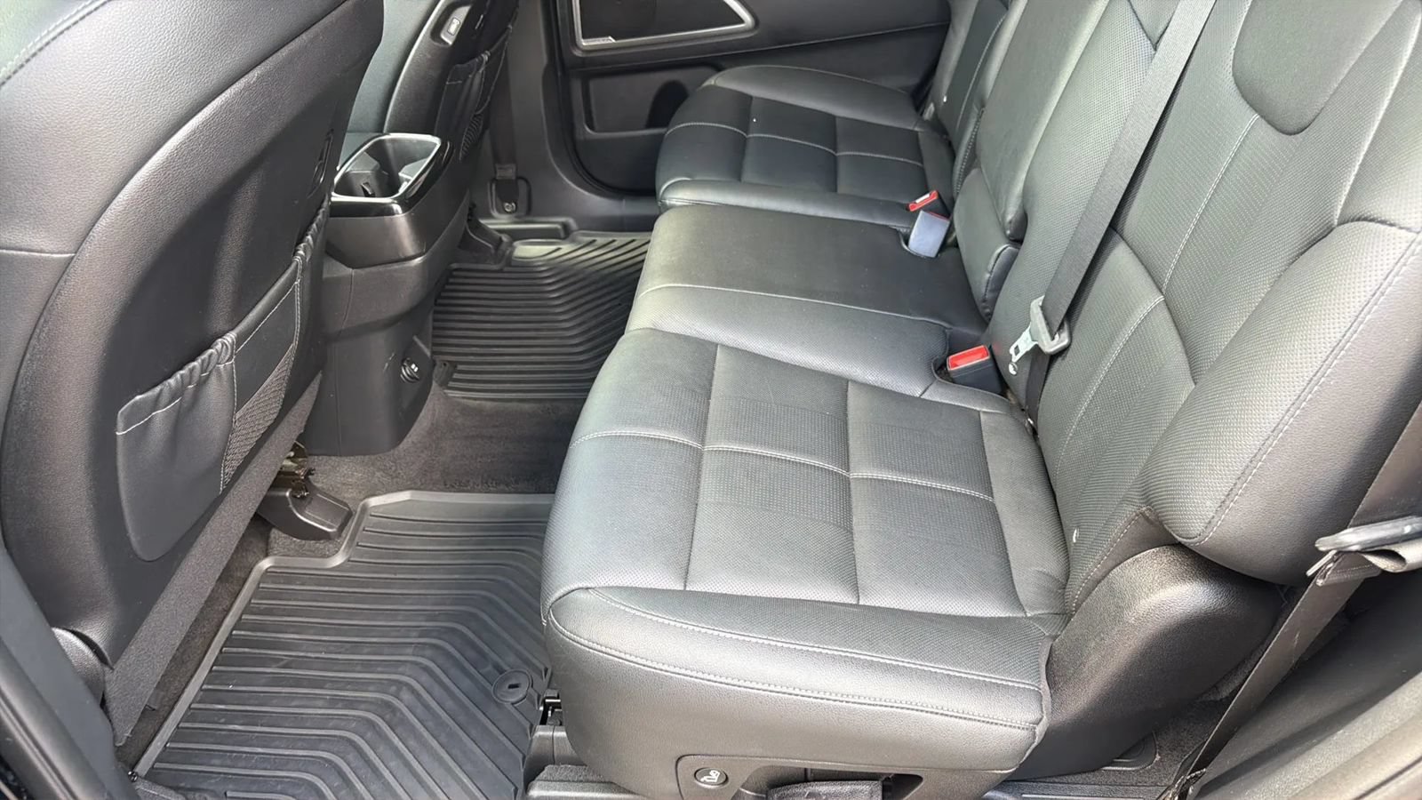 Used 2021 Kia Telluride EX FWD image 29