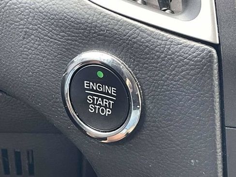 Used 2017 Ford Edge SEL w/ Equipment Group 201A FWD image 19