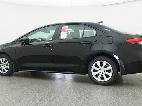 Used 2026 Toyota Corolla LE image 23