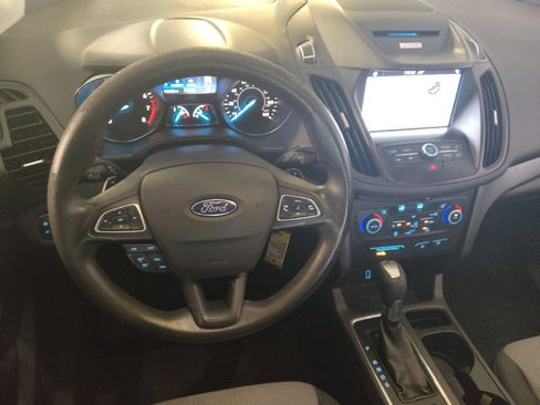 Used 2017 Ford Escape SE w/ Equipment Group 201A AWD/4WD image 22