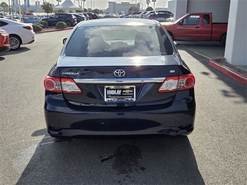 Used 2013 Toyota Corolla LE image 5