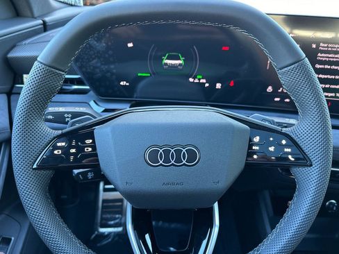 New 2025 Audi SQ6 e-tron Premium Plus image 23