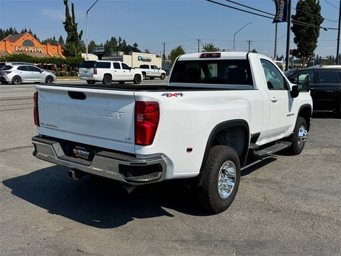 Used 2024 Chevrolet Silverado 3500 LT image 7