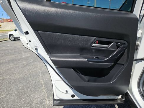 Used 2025 MAZDA CX-50 AWD 2.5 Hybrid w/ Premium Pkg image 18