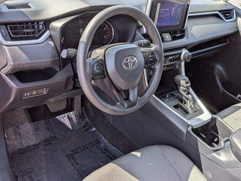 Used 2025 Toyota RAV4 XLE FWD image 17