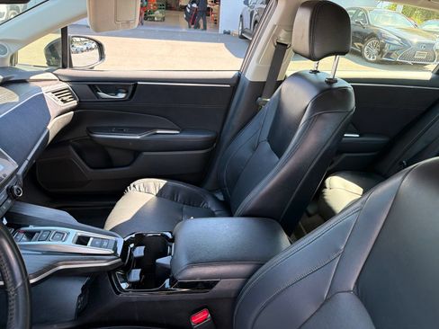 Used 2018 Honda Clarity Touring image 6